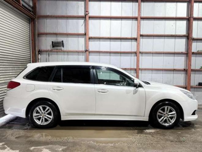 レガシィワゴン2.5 i Sスタイル 4WD　防錆塗装4WDTVナビBカメETC 2500