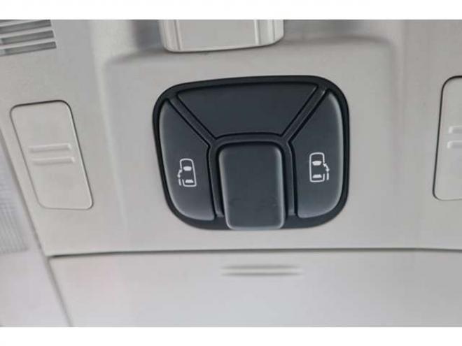 ヴェルファイア2.4 Z 4WD　両側パワースライドドア・ナビ・TV・バックカメラ・エンスタ・6.9万キロ 2400