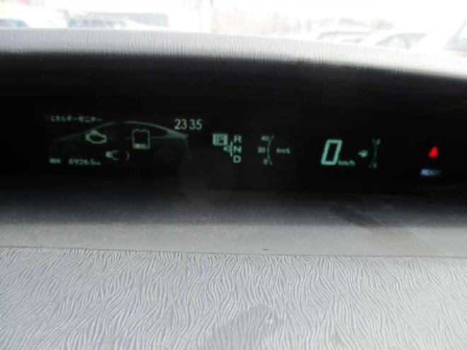 プリウス1.8 L　ナビ・バックカメラ・スマートキー 2WD 1800