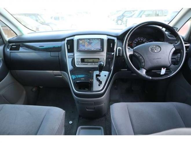 アルファード2.4 V AS プラチナセレクション 4WD　キーレス・ナビ・バックカメラ・両側パワースライドドア・サンルーフ 2400