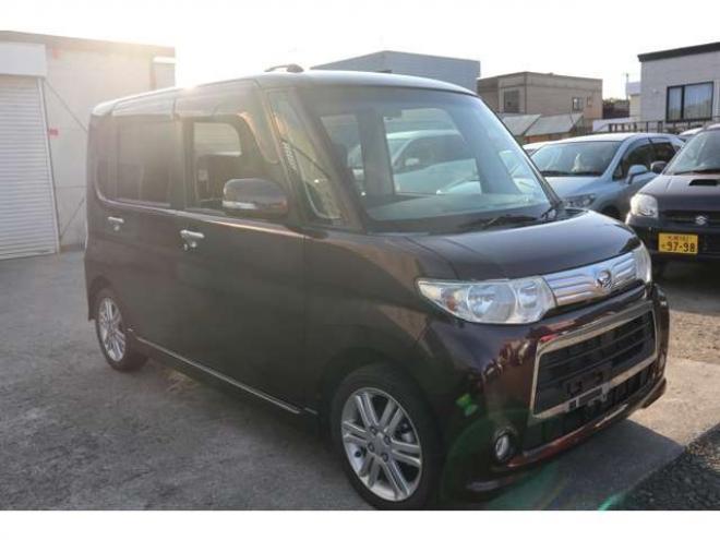 タントカスタム RS 4WD　アイドリングストップ・ナビ・TV・左パワースライドドア・ターボ・Tチェーン式 660