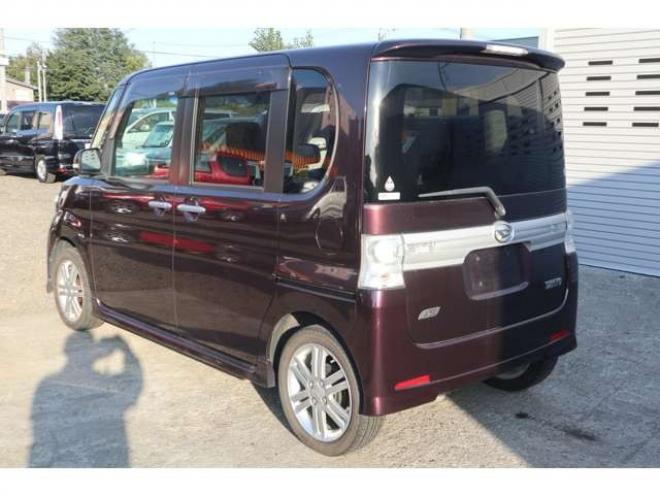 タントカスタム RS 4WD　アイドリングストップ・ナビ・TV・左パワースライドドア・ターボ・Tチェーン式 660