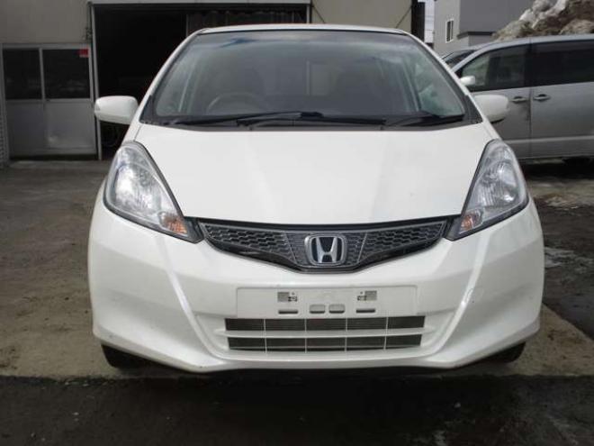 フィット1.3 G 10thアニバーサリー 4WD　6.2万キロ・後期型・ナビ・TV・スマートキー 1300