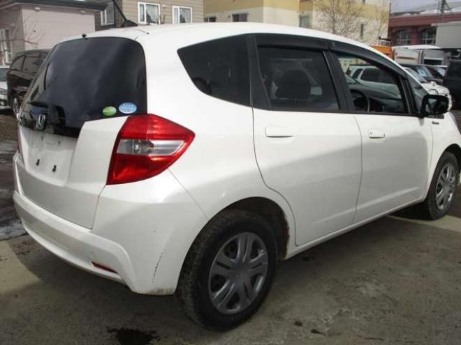 フィット1.3 G 10thアニバーサリー 4WD　6.2万キロ・後期型・ナビ・TV・スマートキー 1300