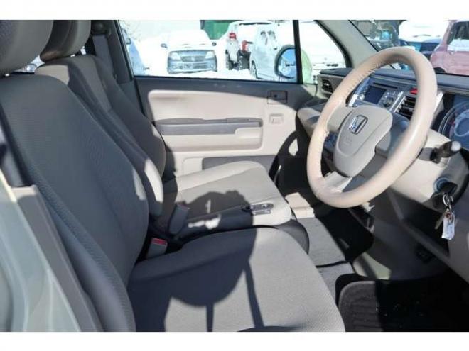 ライフG 助手席リフトアップシート車 4WD　2.8万キロ・バックカメラ・キーレス・福祉車両 660