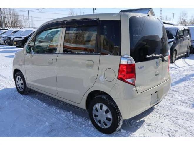 ライフG 助手席リフトアップシート車 4WD　2.8万キロ・バックカメラ・キーレス・福祉車両 660