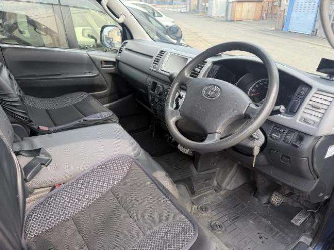 ハイエースバン3型 DXGLパッケージ ディーゼルターボ ナビTV 6人乗 リアヒーター リアハシゴ 車検新規 12ヶ月点検整備済 保証付！ 4WD 3000 4Dr