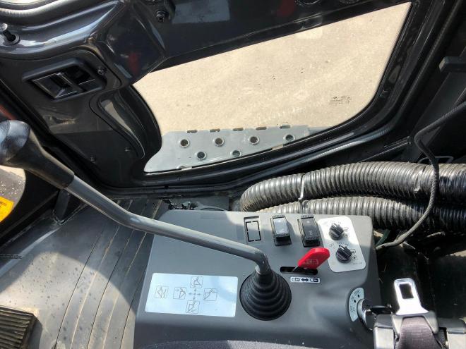 ホイールローダ日立　中古　ZW80S-5B　建機