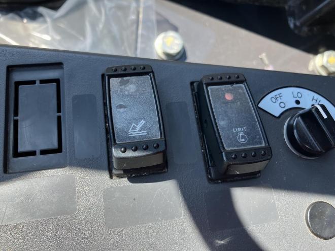 ホイールローダ日立　中古　ZW80-5B　建機