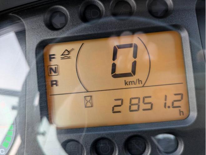 ホイールローダ日立　中古　ZW80-5B　建機