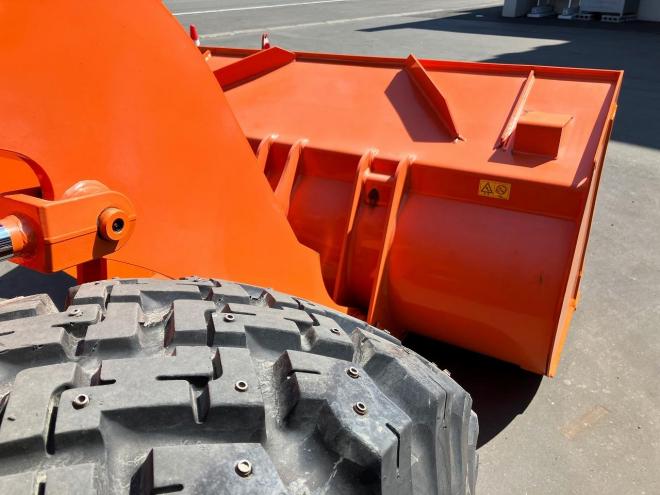 ホイールローダ日立　中古　ZW80-5B　建機