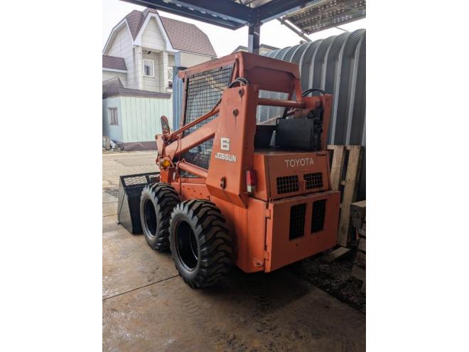 スキッドステアローダトヨタ　ジョブサン　SGK6　ガソリン　2.000H