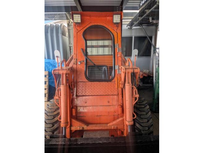 スキッドステアローダトヨタ　ジョブサン　SGK6　ガソリン　2.000H