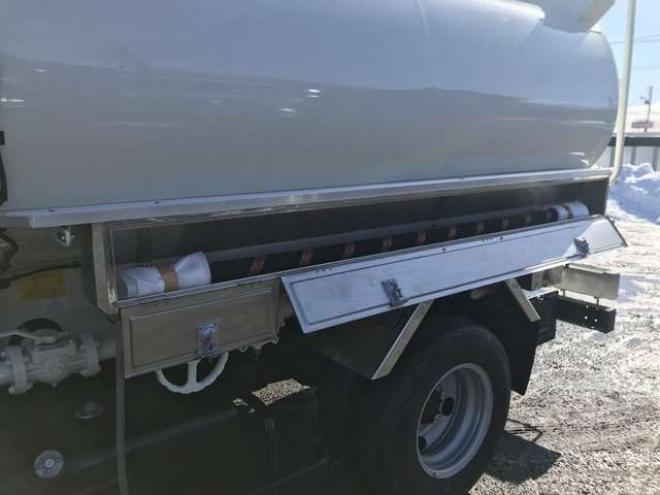 デュトロタンクローリー 2DG-XZU685M 新明和工業　 4WD 4000