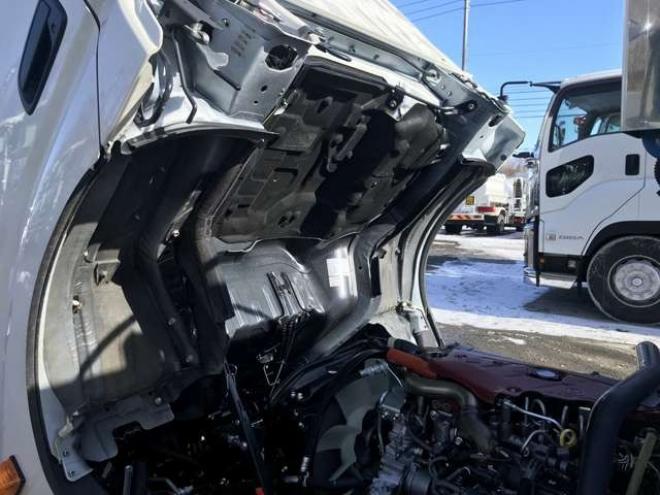 デュトロタンクローリー 2DG-XZU685M 新明和工業　 4WD 4000