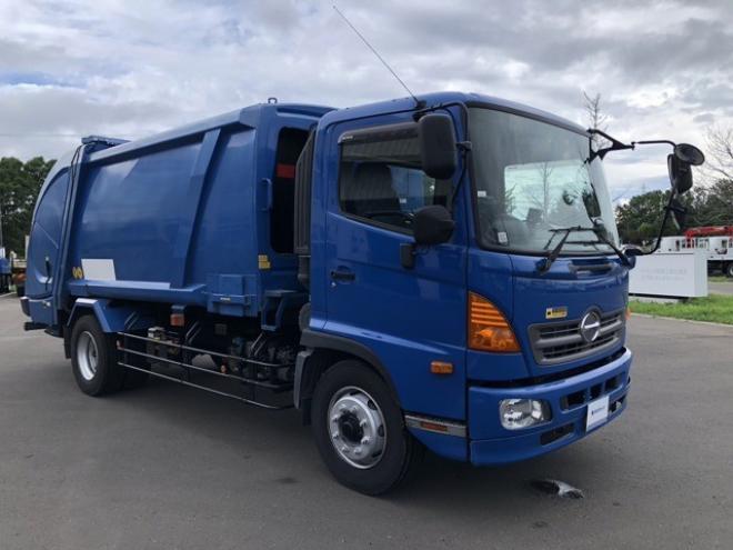 レンジャー塵芥車　QKG-FJ7JGAA 新明和工業　 2WD 6400