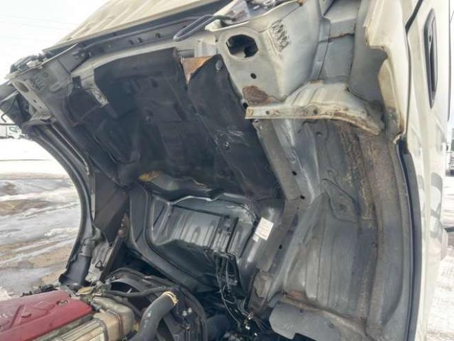 デュトロ冷凍バン　TKG-XZU695M 東プレ　 4WD 4000