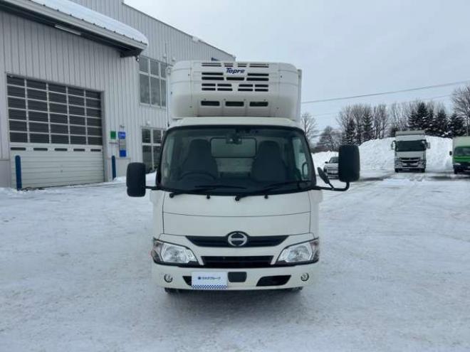デュトロ冷凍バン　TKG-XZU695M 東プレ　 4WD 4000