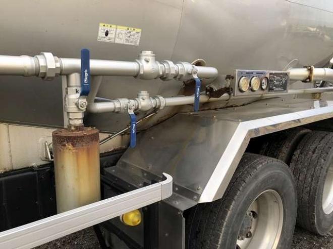 ギガ粉粒体運搬車 QKG-CYY77A 極東開発工業　 2WD 9830