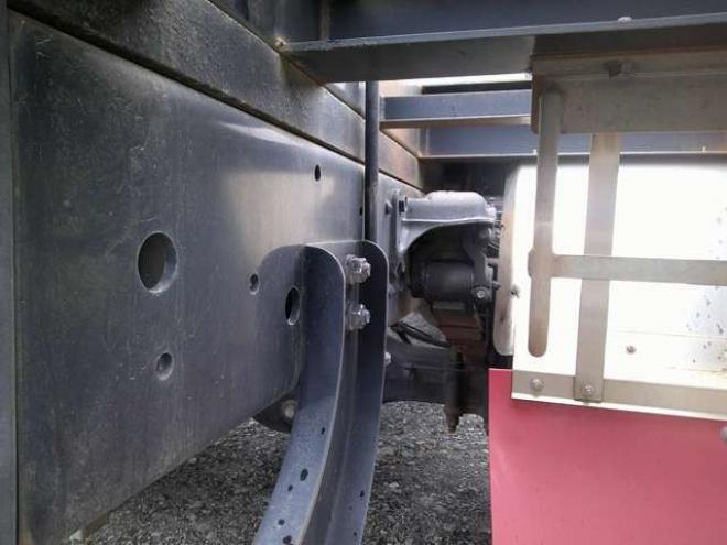 ファイター平ボディコンテナ専用車　QKG-FK62FZ　 2WD 7540