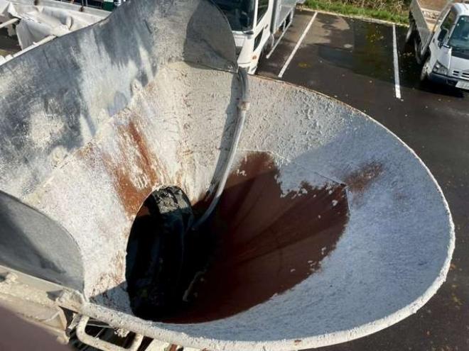 プロフィアミキサー　QPG-FS1AKDA カヤバ　 2WD 8860