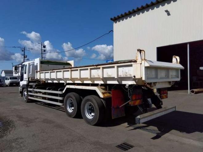 ギガダンプ　QKG-CYZ77A　 2WD 9830