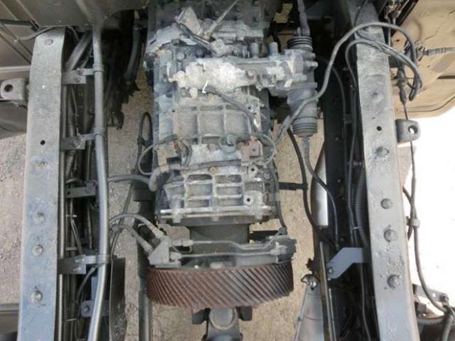 ギガキャブ付シャーシ　PDG-CYY77V8　 2WD 9830