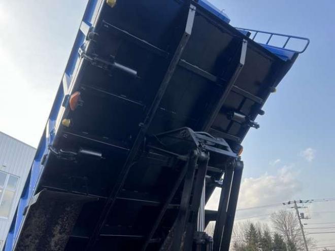 レンジャー深ダンプ　ADG-GK8JLWA 新明和工業　 2WD 7680