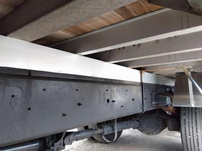 ギガ家畜運搬車　KL-CVR80P3　 2WD 15200