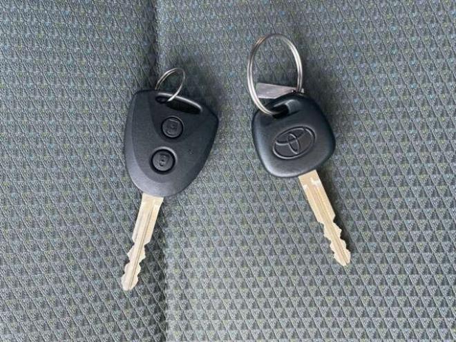 タウンエーストラック1.5 DX Xエディション 三方開 4WD　4WDトヨタセーフティーセンス　P/W　ドライブレコーダー 1500