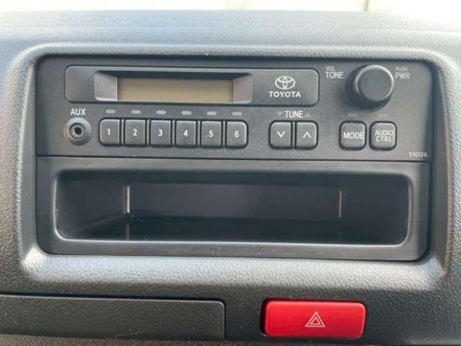 ハイエースバン2.8 ウェルキャブ Bタイプ ロング ディーゼルターボ 4WD　4WD　トヨタセーフティセンス付　オートステップ　リヤヒーター　リヤクーラー 福祉車両 2800