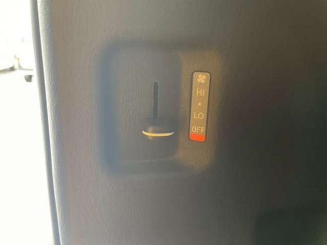 ハイエースバン2.8 ウェルキャブ Bタイプ ロング ディーゼルターボ 4WD　4WD　トヨタセーフティセンス付　オートステップ　リヤヒーター　リヤクーラー 福祉車両 2800