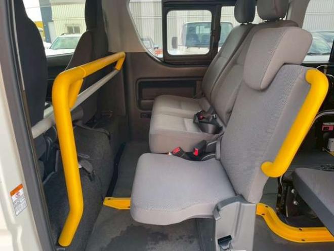 ハイエースバン2.8 ウェルキャブ Bタイプ ロング ディーゼルターボ 4WD　4WD　トヨタセーフティセンス付　オートステップ　リヤヒーター　リヤクーラー 福祉車両 2800