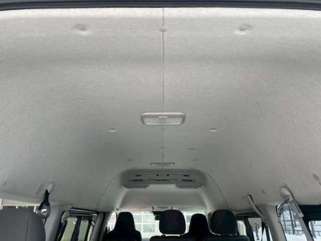 ハイエースバン2.8 ウェルキャブ Bタイプ ロング ディーゼルターボ 4WD　4WD　トヨタセーフティセンス付　オートステップ　リヤヒーター　リヤクーラー 福祉車両 2800