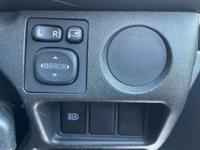 ハイエースバン2.8 DX ロング ディーゼルターボ 4WD　4WD　寒冷地仕様　9人　4ドア　トヨタセーフティセンス付　リヤヒーター付　夏・冬タイヤ有り 2800