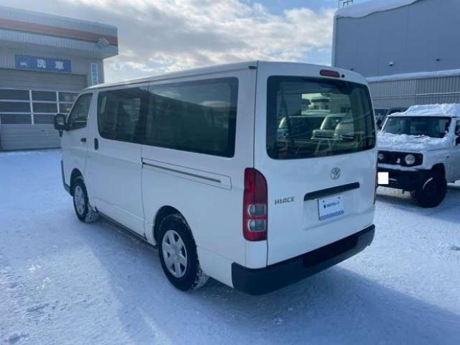 ハイエースバン2.8 DX ロング ディーゼルターボ 4WD　4WD　寒冷地仕様　9人　4ドア　トヨタセーフティセンス付　リヤヒーター付　夏・冬タイヤ有り 2800