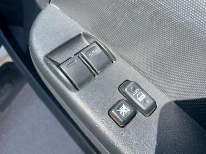 ハイエースバン2.8 DX ロング ディーゼルターボ 4WD　4WD　寒冷地仕様　社外ナビ　バックカメラ 2800