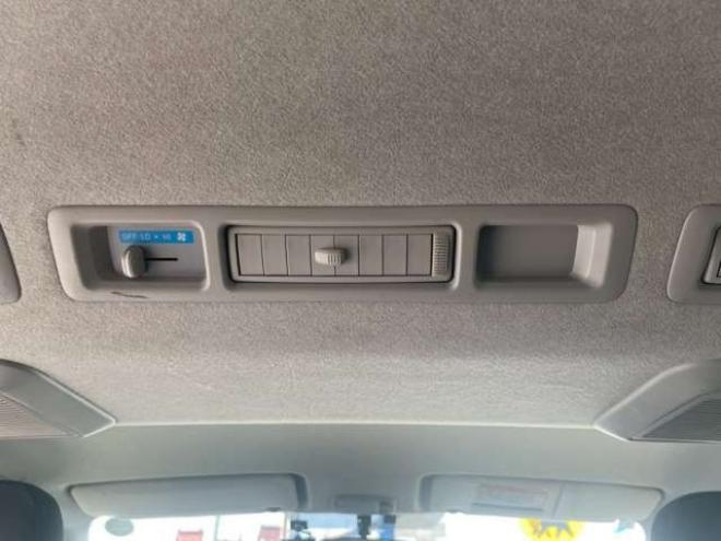 ハイエースバン2.8 DX ロング ディーゼルターボ 4WD　4WD　寒冷地仕様　社外ナビ　バックカメラ 2800