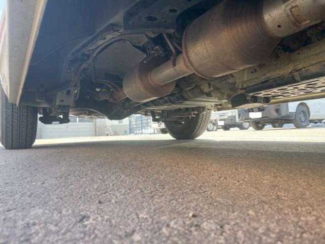 ハイエースバン2.8 DX ロング ディーゼルターボ 4WD　4WD　寒冷地仕様　社外ナビ　バックカメラ 2800