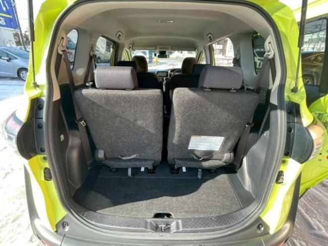 シエンタ1.5 G 4WD　4WD　純正ナビ　夏冬タイヤ 1500