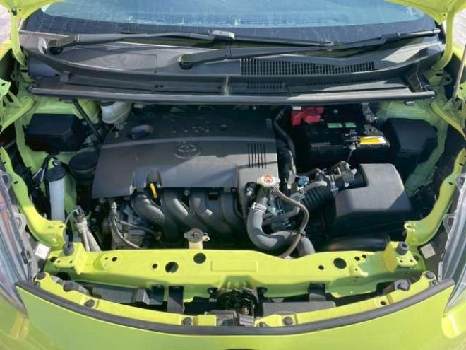 シエンタ1.5 G 4WD　4WD　純正ナビ　夏冬タイヤ 1500