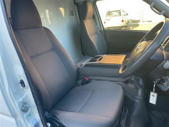 ハイエースバン3.0 低温冷凍バン ロング ディーゼルターボ 4WD　 3000