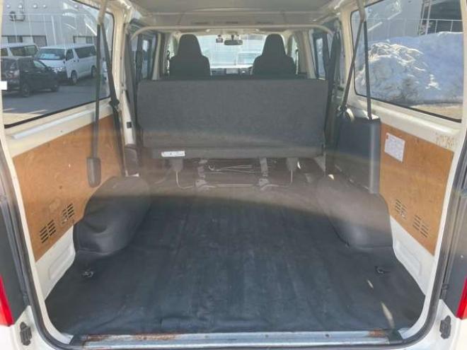ハイエースバン2.8 DX ロング ディーゼルターボ 4WD　4WD　9人乗り　社外ナビ 2800