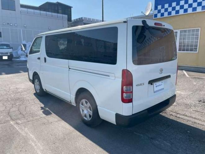 ハイエースバン2.8 DX ロング ディーゼルターボ 4WD　4WD　9人乗り　社外ナビ 2800