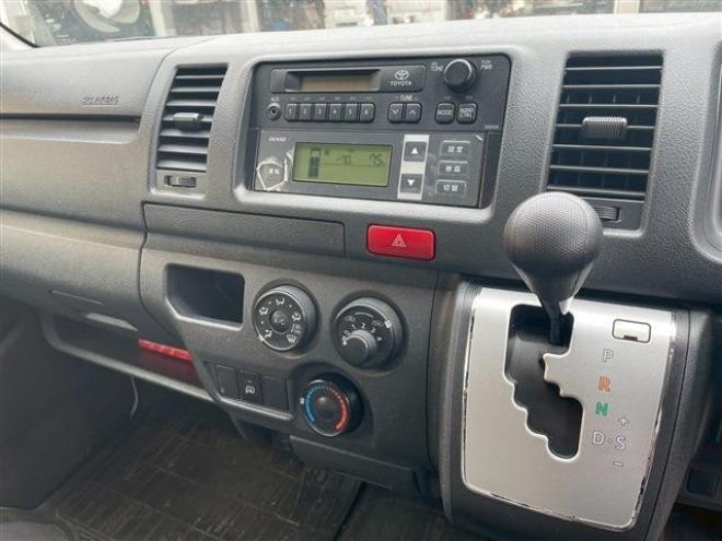 ハイエースバン2.8 中温強化冷凍バン ロング ディーゼルターボ 4WD　 2800