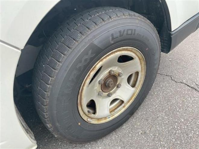 ハイエースバン2.8 中温強化冷凍バン ロング ディーゼルターボ 4WD　 2800