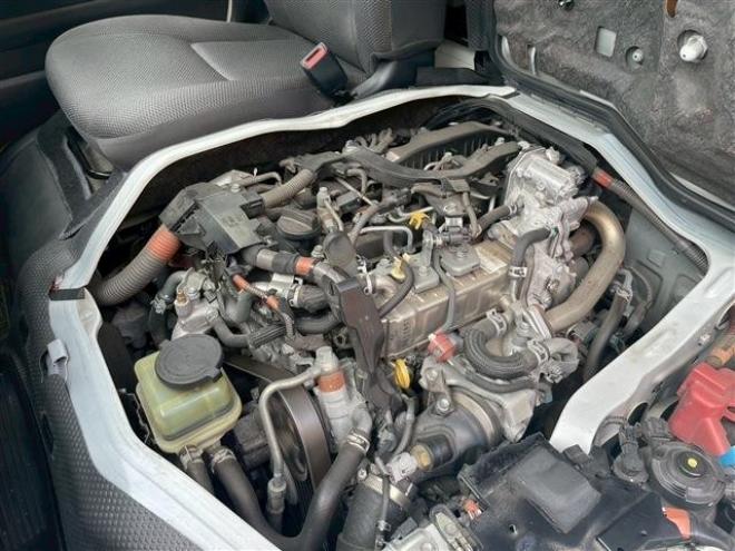ハイエースバン2.8 中温強化冷凍バン ロング ディーゼルターボ 4WD　 2800