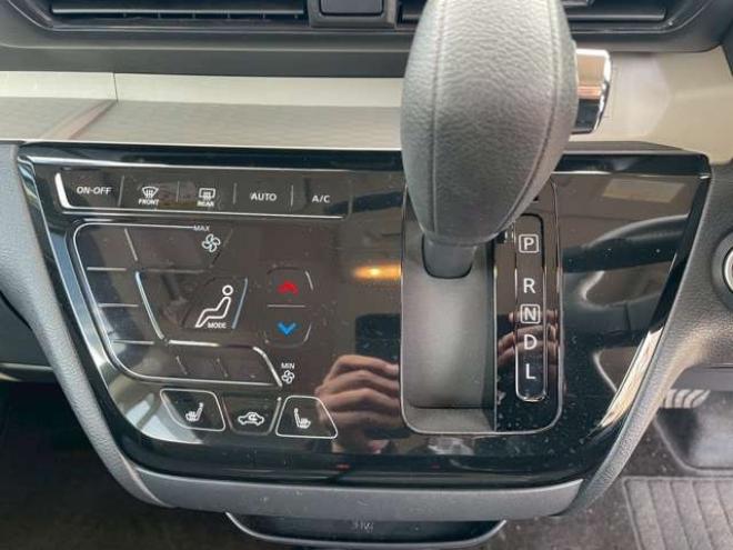 デリカミニG 4WD　4WD　夏冬タイヤ 660