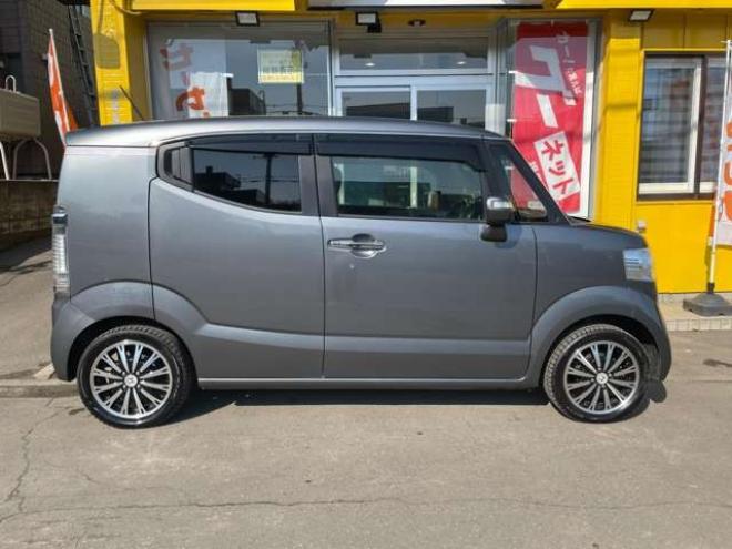 N-BOXスラッシュ G ターボAパッケージ 4WD　1年保証付/55000キロ/Bluetooth/純正8インチプレミアムナビ・フルセグTV/バックカメラ/エンジンスターター/純正15インチアルミホイール/国産ドライブレコーダー/HIDヘッドライト/車検整備2年付/法定整備/修復歴無し 660