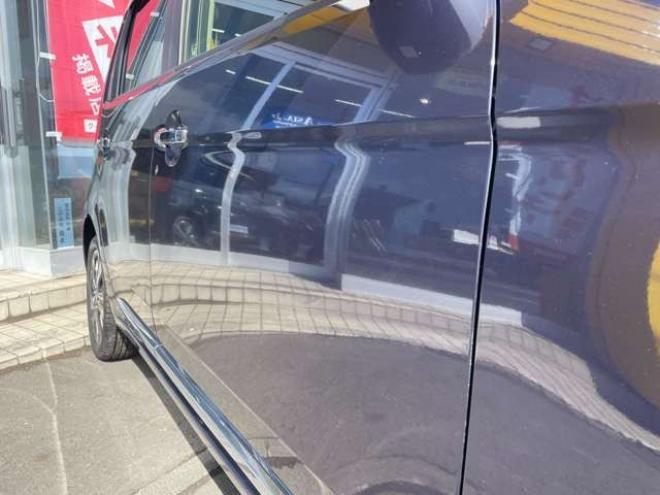 N-ONEプレミアム ツアラー Lパッケージ 4WD　1年走行距離無制限保証付/ナビ・フルセグTV/バックカメラ/国産前後ドライブレコーダー/ETC/純正アルミホイール15インチ夏タイヤ装着/アルミホイール付き冬タイヤ付き/2トーンカラー/車検整備2年付/法定整備/修復歴無 660